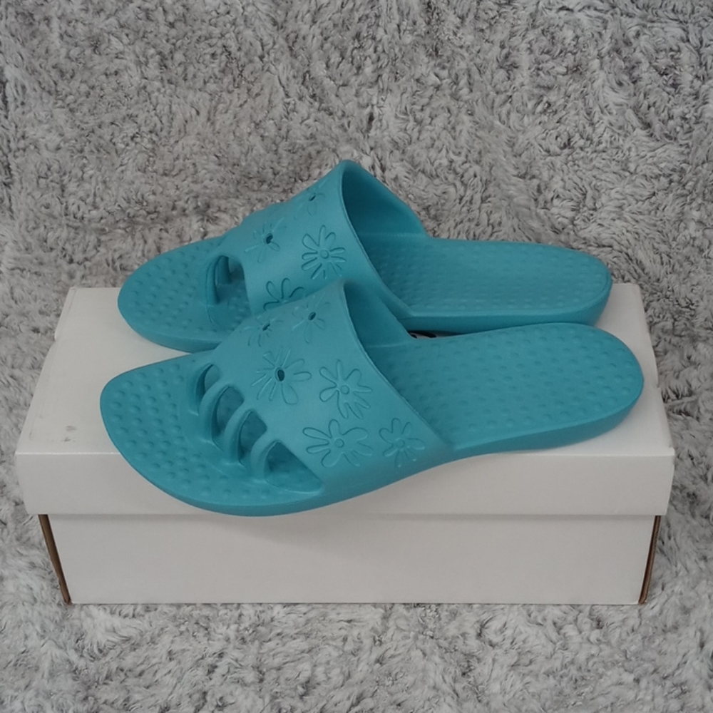 0702 Spa Sandals Pedicure Sandal w/ Toe Separation